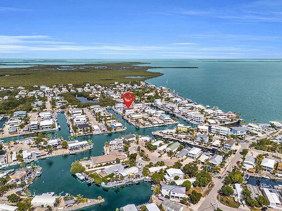3rd image of 714 Garden State Ln