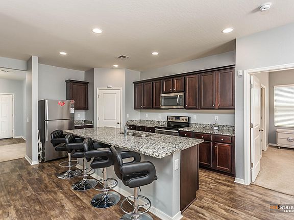4th image of 36789 W Oliveto Ave