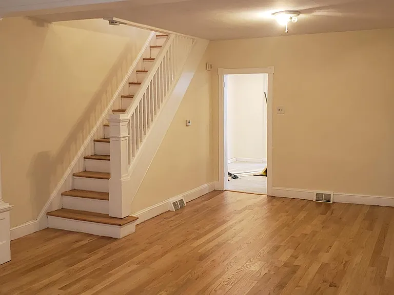 824 Fairmount Ave — Photo 3