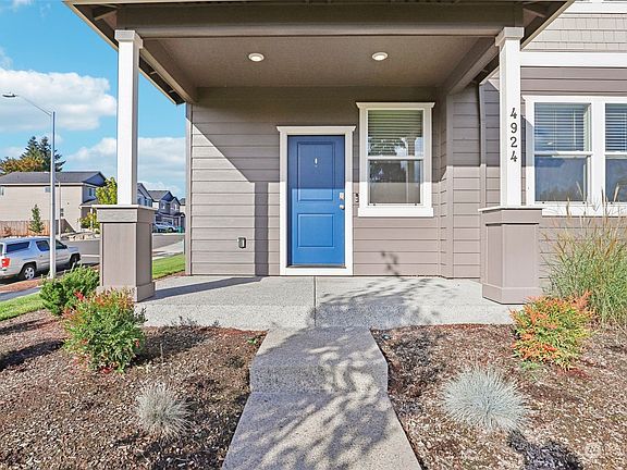3rd image of 4924 NE 24th Avenue