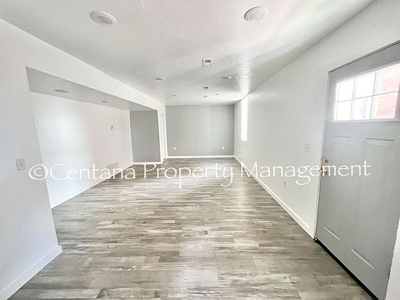 2nd image of 317-321 N Washington St #317