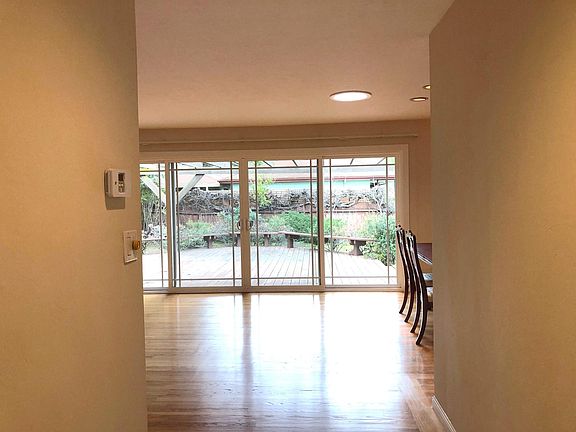 5th image of 660 Glenbrook Dr