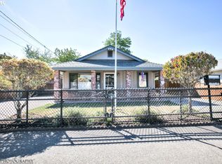 10346 SE Ellis St, Portland, OR 97266