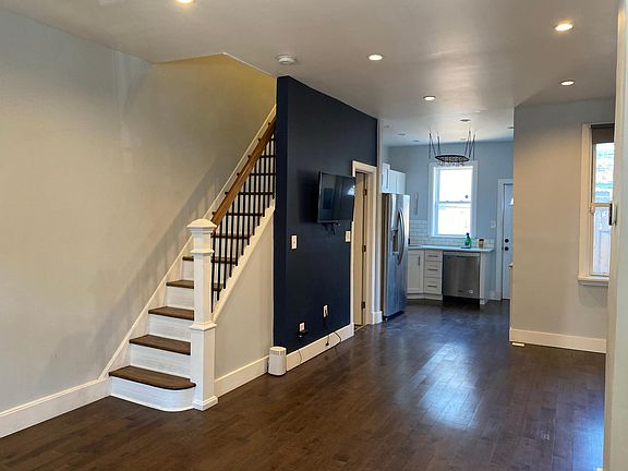 2nd image of 1457 N Corlies St