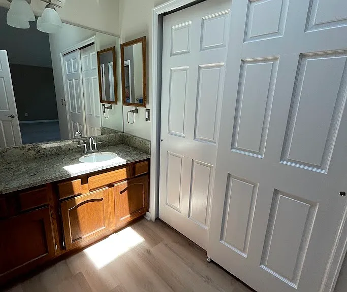 2348 S Gray St — Photo 26