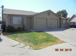 275 Springville Ct APT B, Porterville, CA 93257