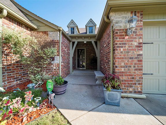 3rd image of 14939 S Courtney Ln W