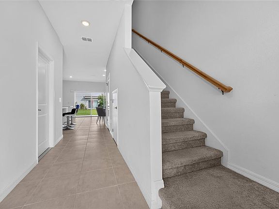 4th image of 5080 Spangle Dr