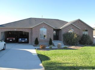 1608 S Parkway Ct, Saratoga Springs, UT 84045