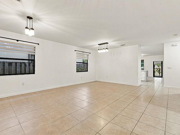 3rd image of 11788 SW 151st Path