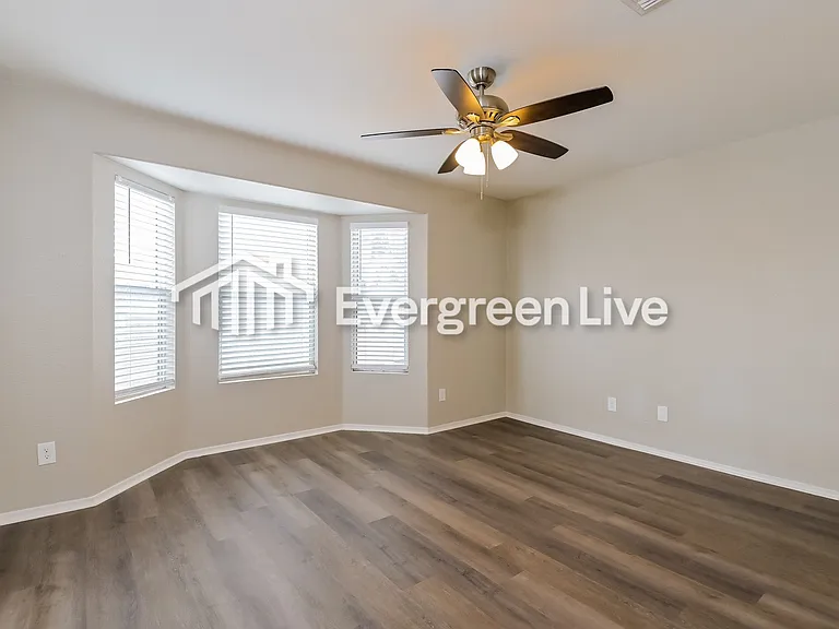 1801 W Calle Guadalajara — Photo 14