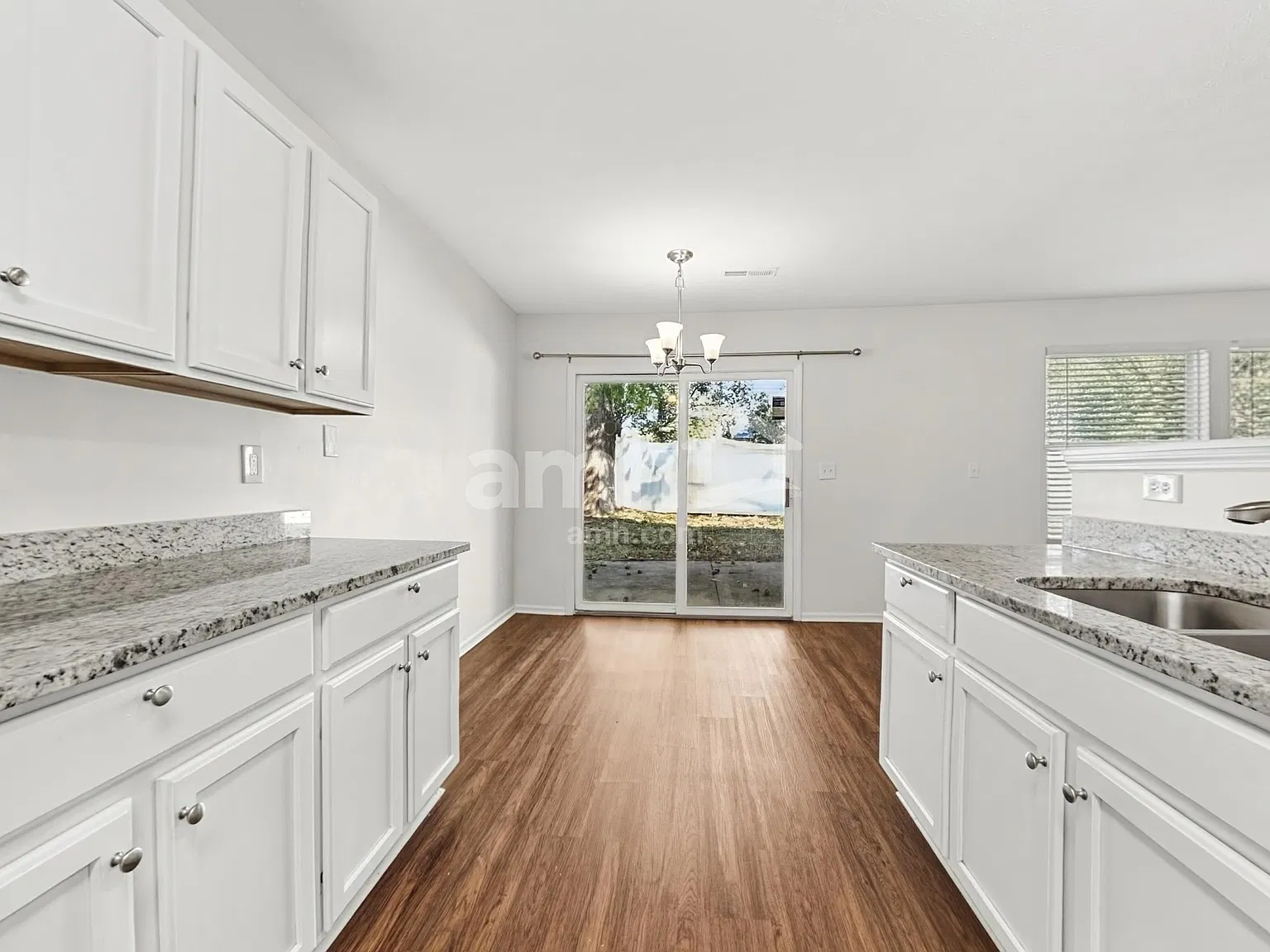 3 bed, 2.5 bath, 1480 sqft, $2,445 — Photo 4