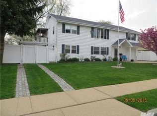 2500 2nd St, East Meadow, NY