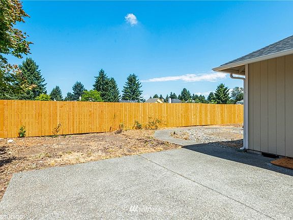 5th image of 5705 Opal Court SE
