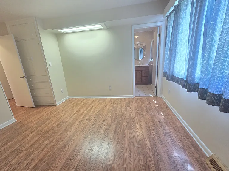 331 Campfield Ave — Photo 11