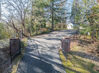 2444 Elk Ln, Grants Pass, OR 97527