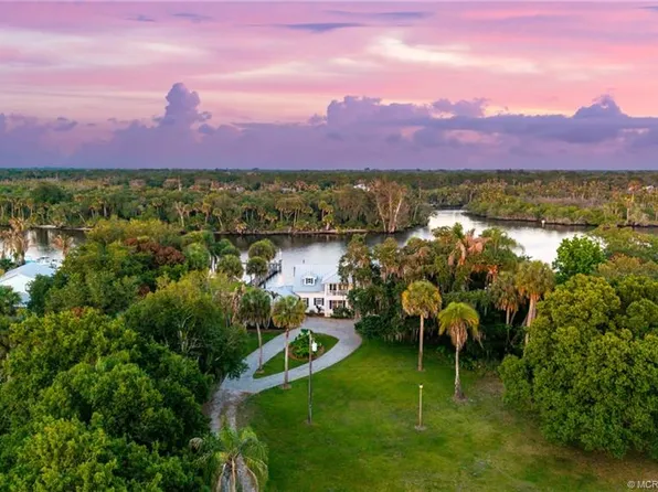 5855 SW Mapp Rd, Palm City, FL 34990