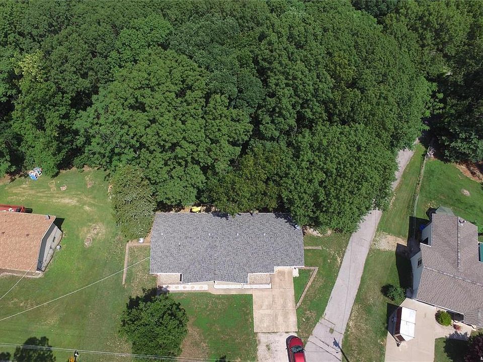 2nd image of 3535 E Four Ridge Rd