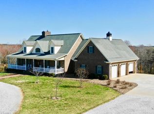 1309 Pilot Westfield Rd, Pilot Mountain, NC 27041