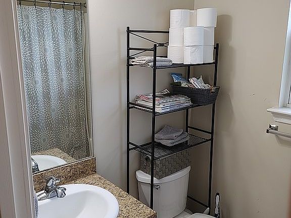 2nd image of 316 Victoria Cir