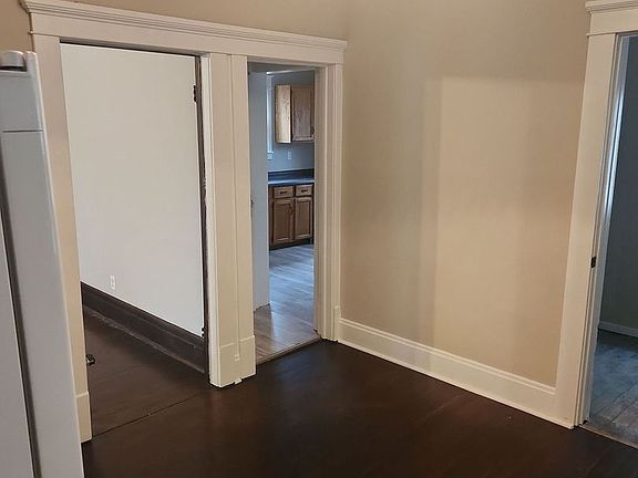 4th image of 55 N Fulton Ave