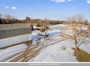 2310 Mid Valley Dr, De Pere, WI 54115