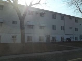 5660 Coach Dr #D, Dayton, OH 45440