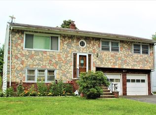 26 E Maple St, Colonia, NJ 07067