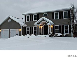 3455 Van Wie Dr E, Baldwinsville, NY 13027