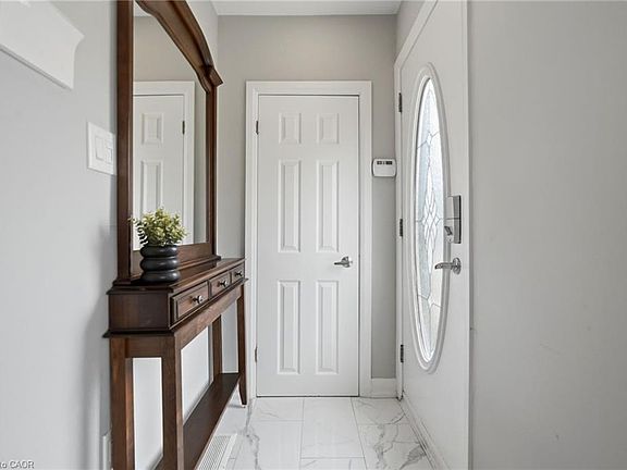5th image of 127 Tragina Ave S