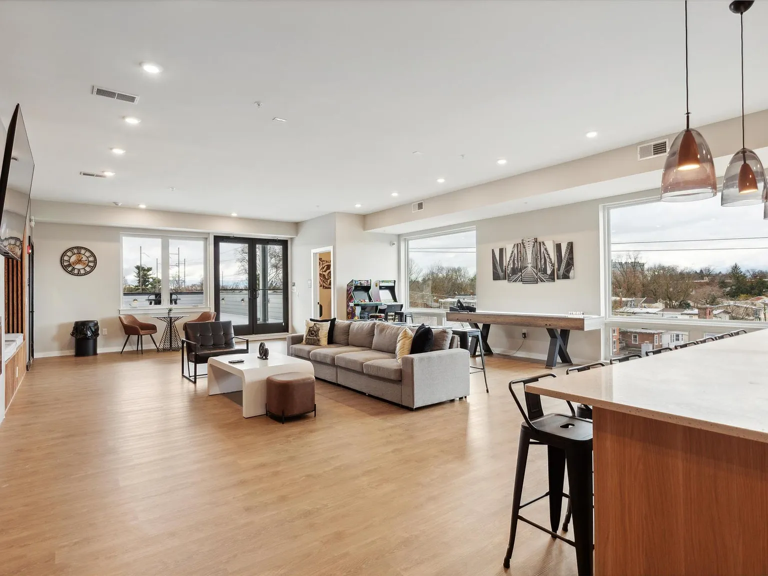 Station Square — Photo 1
