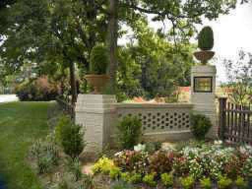 4th image of 3918 Central Garden Ct SE