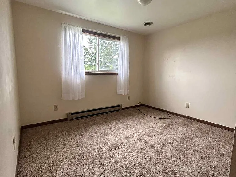 1258 Harrison St — Photo 5