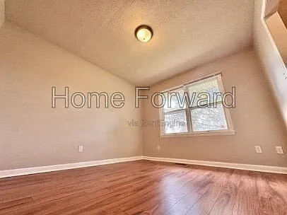 4 bed, 2.0 bath, 1576 sqft, $1,995 — Photo 2