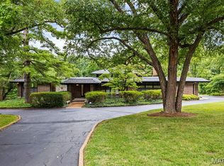 18 Spoede Ln, Saint Louis, MO 63141