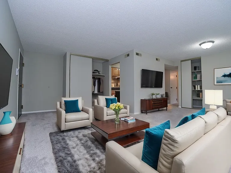 St. Clair Woods Apartments — Photo 56