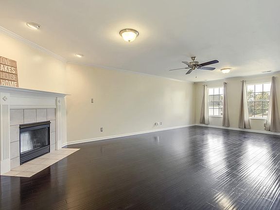 4th image of 8600 Ariel Ln