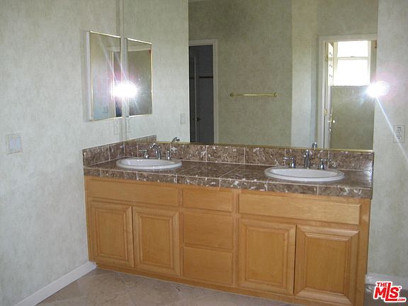 4th image of 578 Glenbriar Cir