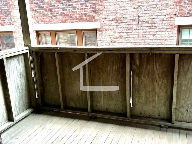75B Longwood Ave #2R — Photo 7