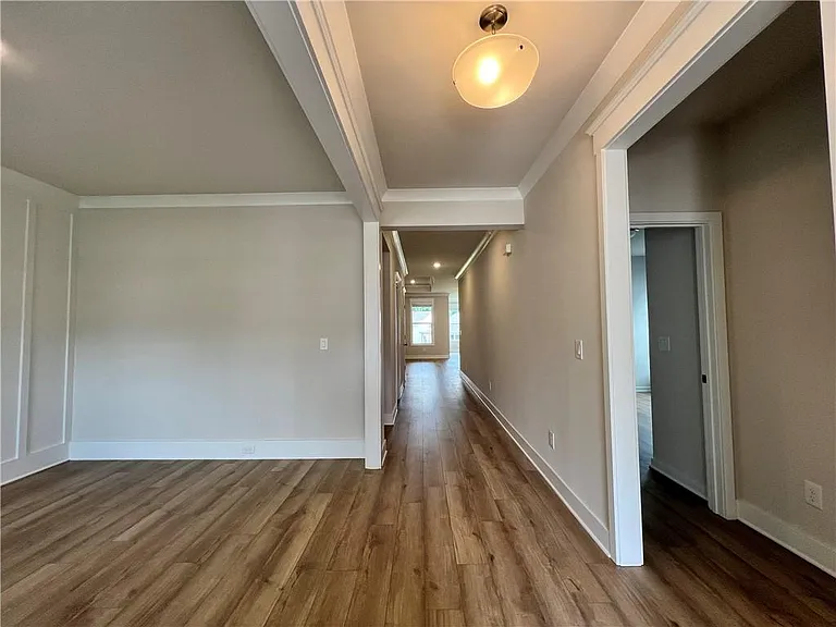 905 Winding Rose Dr — Photo 3