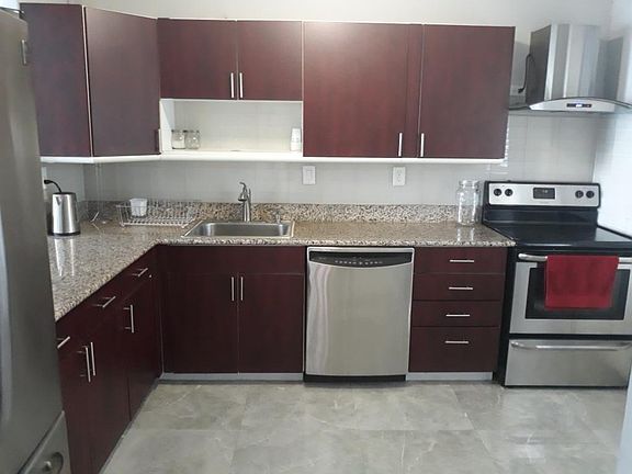 2nd image of 1150 NE 191st St
