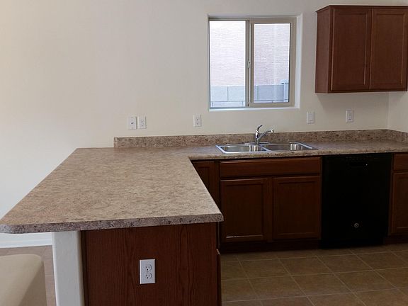4th image of 2023 W Zabriskie Pointe Dr W