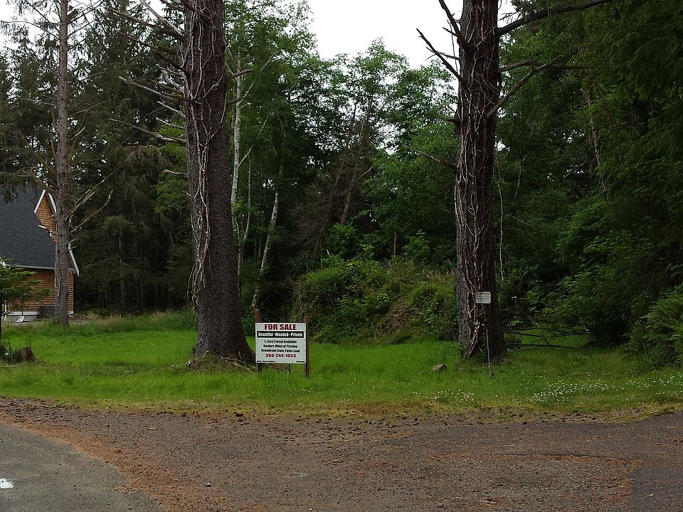 2nd image of 2513 Willows Rd
