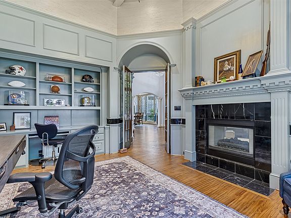 5th image of 542 Rolling Hills Rd