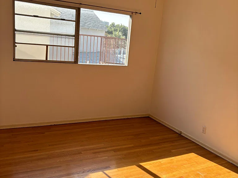 1015 E Ocean Blvd #17 — Photo 14