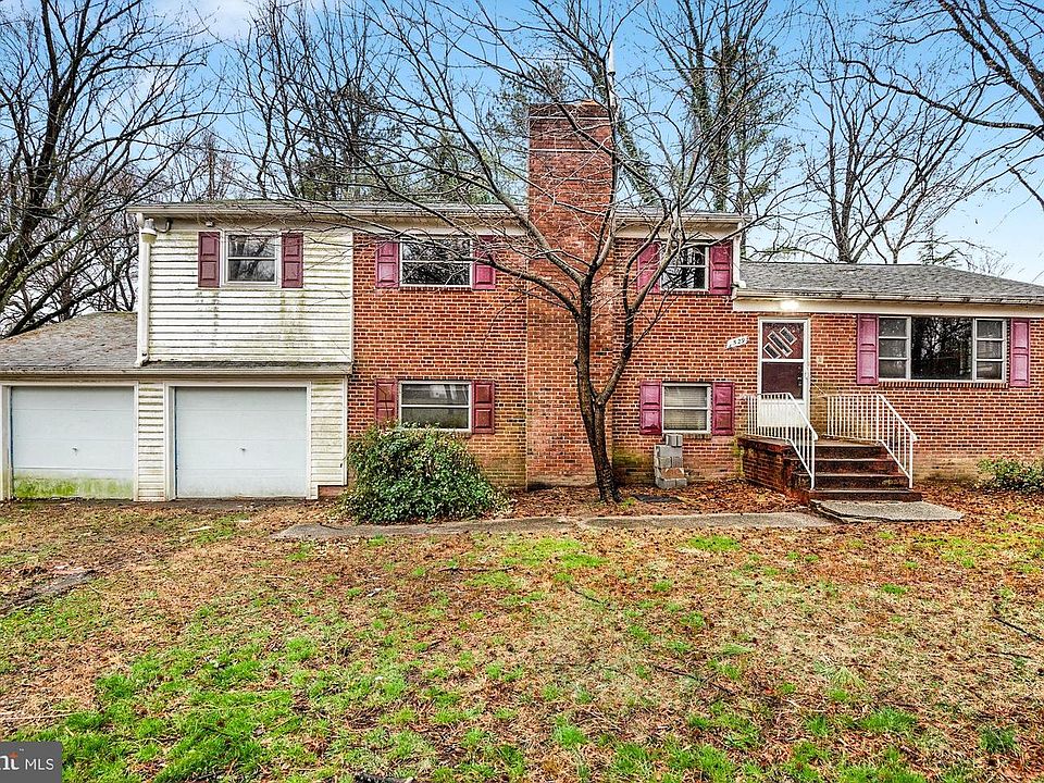 1st image of 9529 Sherwood Dr