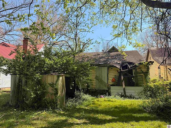 2nd image of 1743 Harrison St