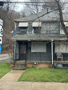 85 Midland Ave, Midland, PA, 15059