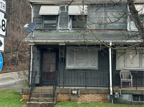 85 Midland Ave, Midland, PA 15059