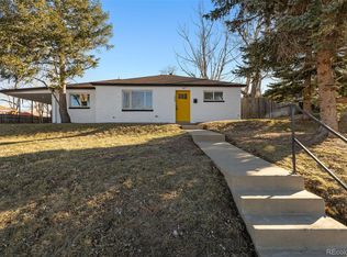 1090 Ash Ct, Thornton, CO 80229